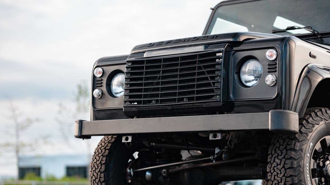 Black Land Rover Defender Vehicle Photographer Wipdesigns (29)