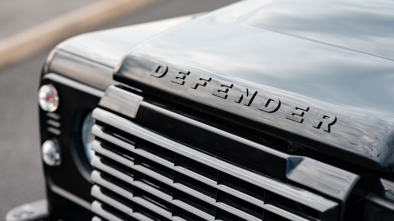 Black Land Rover Defender Vehicle Photographer Wipdesigns (33)